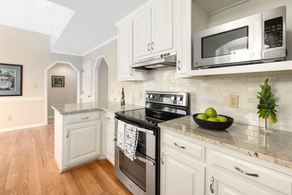 Modern kitchen remodel in Phoenix
